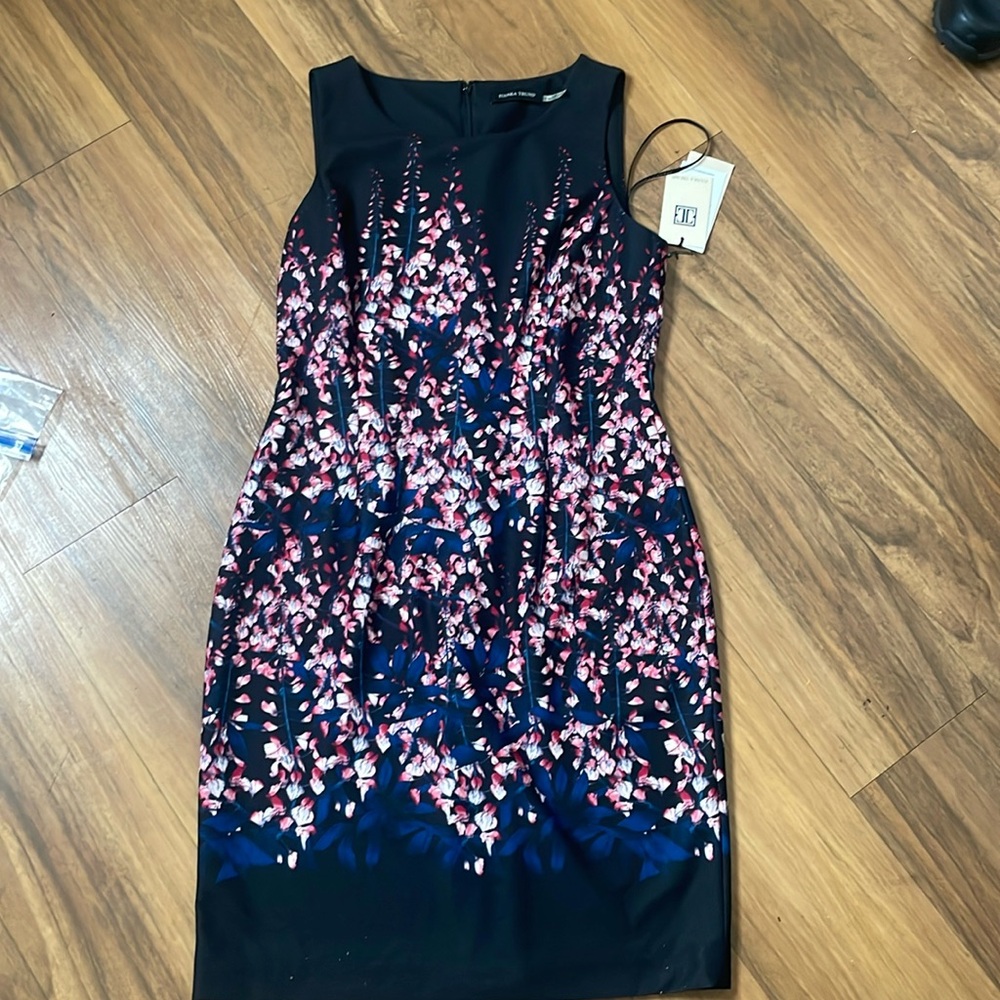 Ivanka Trump fitted colorful‎ dress